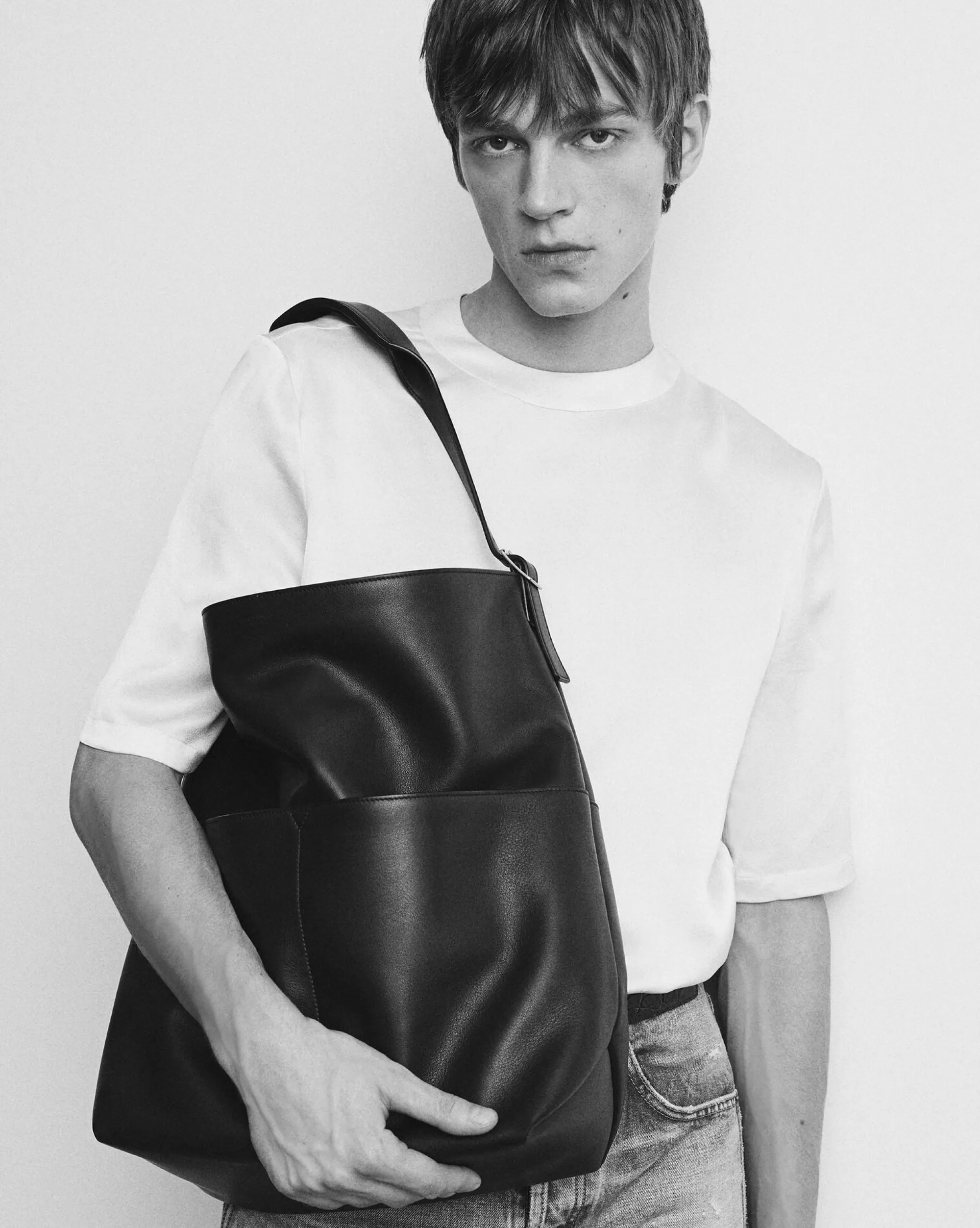 Saint Laurent SHOPPING BAGS^ PARIS Long Tote In Smooth Leather | | YSL.com